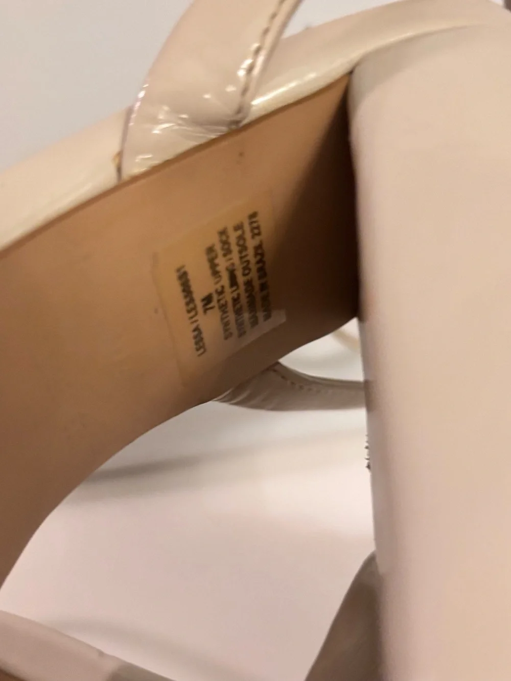 Steve Madden Cream Patent Platform Block Heels
